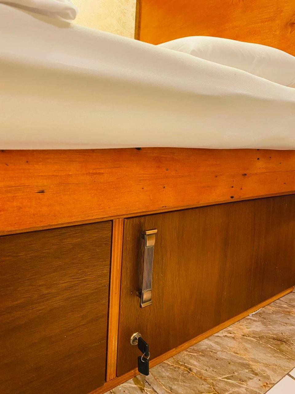 H2 Worldpackers , The Social Hotel Кота-Кинабалу Экстерьер фото