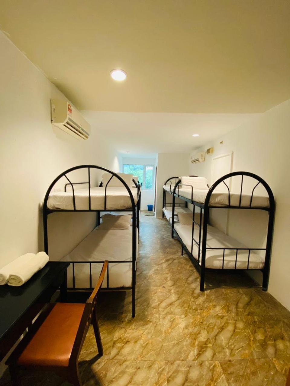 H2 Worldpackers , The Social Hotel Кота-Кинабалу Экстерьер фото