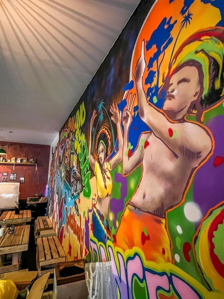 H2 Worldpackers , The Social Hotel Кота-Кинабалу Экстерьер фото